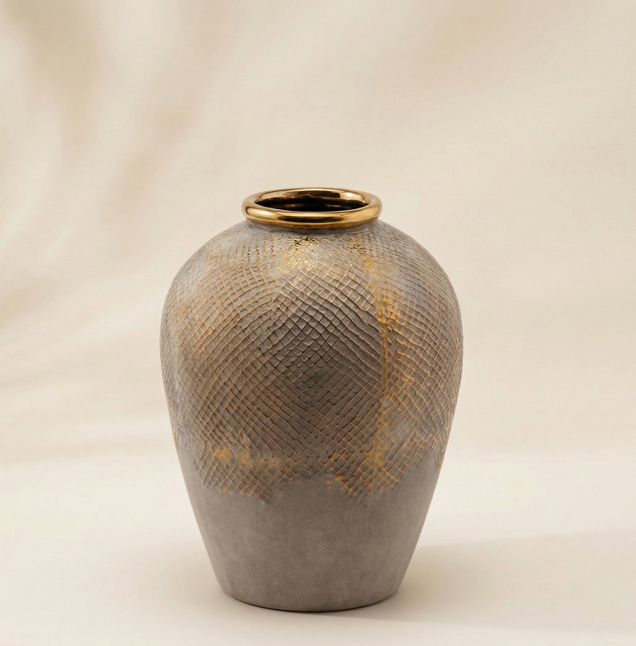 Vaso bordo oro h.29cm