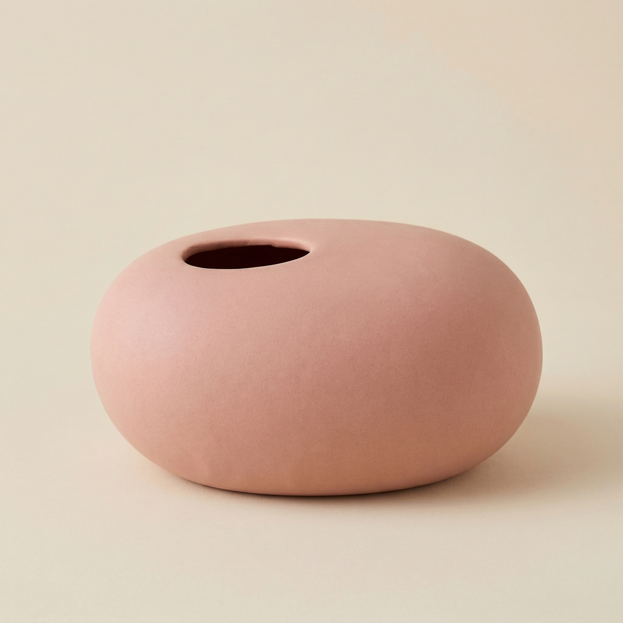 Vaso ovale opaco rosa h.13