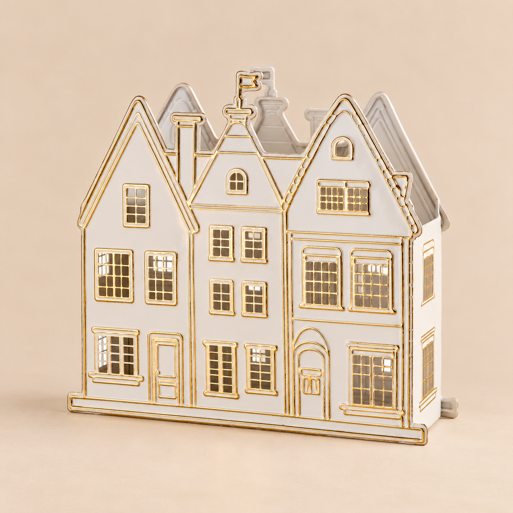 Portacandela Natalizio Villaggio di Casette Bianche e Oro in Metallo con Finestre – Collezione Villaggio di Luci 40x10,5x37 cm