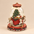 Carillon Natalizio EDG con Sfera di Vetro, Albero di Natale e Giostra Cavalli in Ceramica Ø10xH19 cm