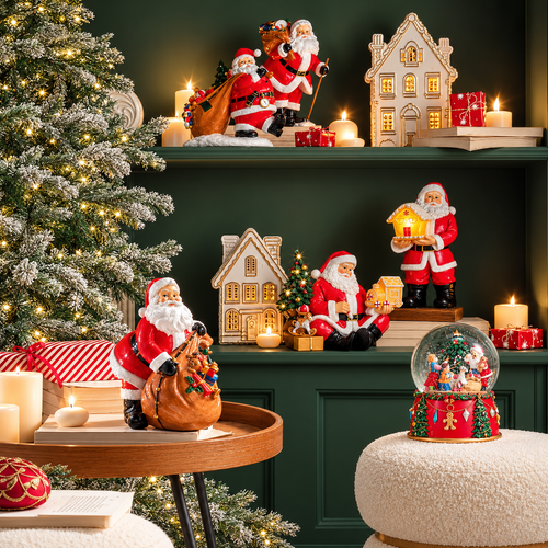 Babbo Natale con Casetta di Pan di Zenzero Illuminata in Resina – Collezione My Dear Santa 14x16x31 cm