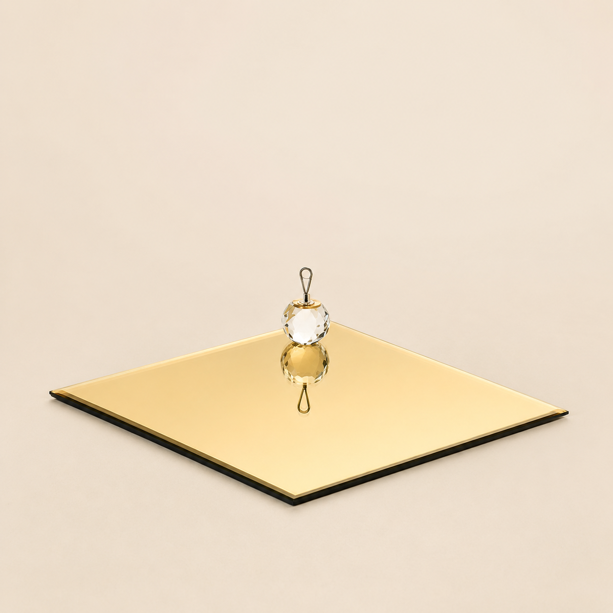 Base specchio quadrata oro