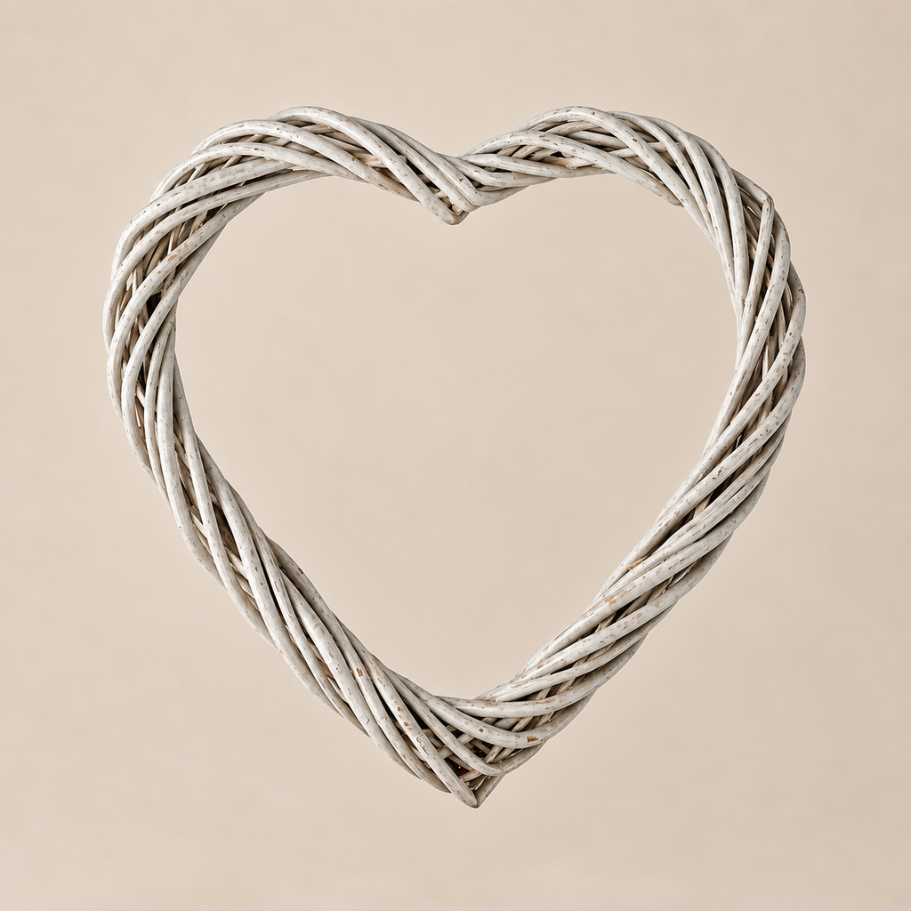 Ghirlanda Decorativa a Cuore Bianco Sbiancato 30 x 30 cm
