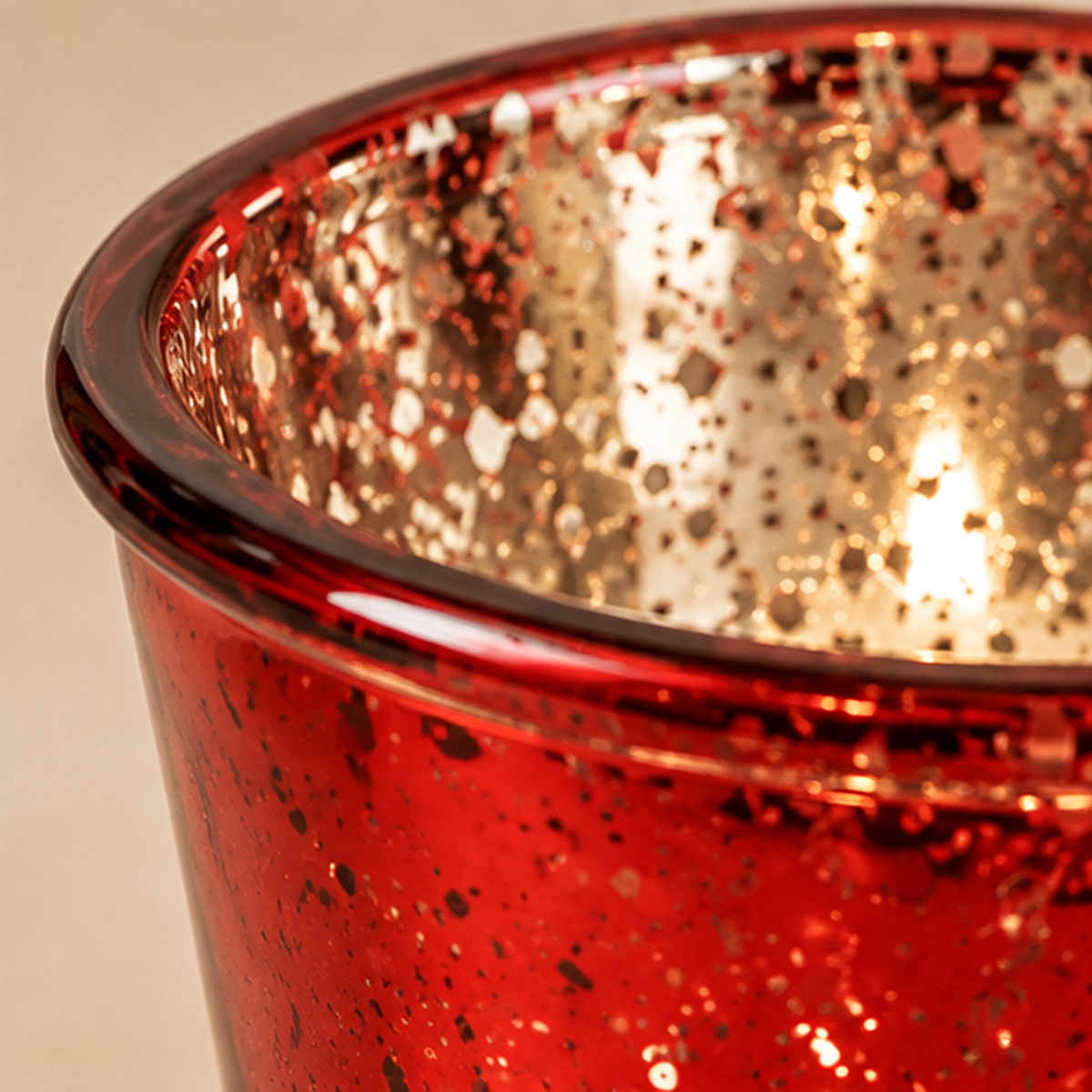 Portacandela Natalizio in Vetro Rosso con Interno Argentato Effetto Anticato Ø11 x H10 cm