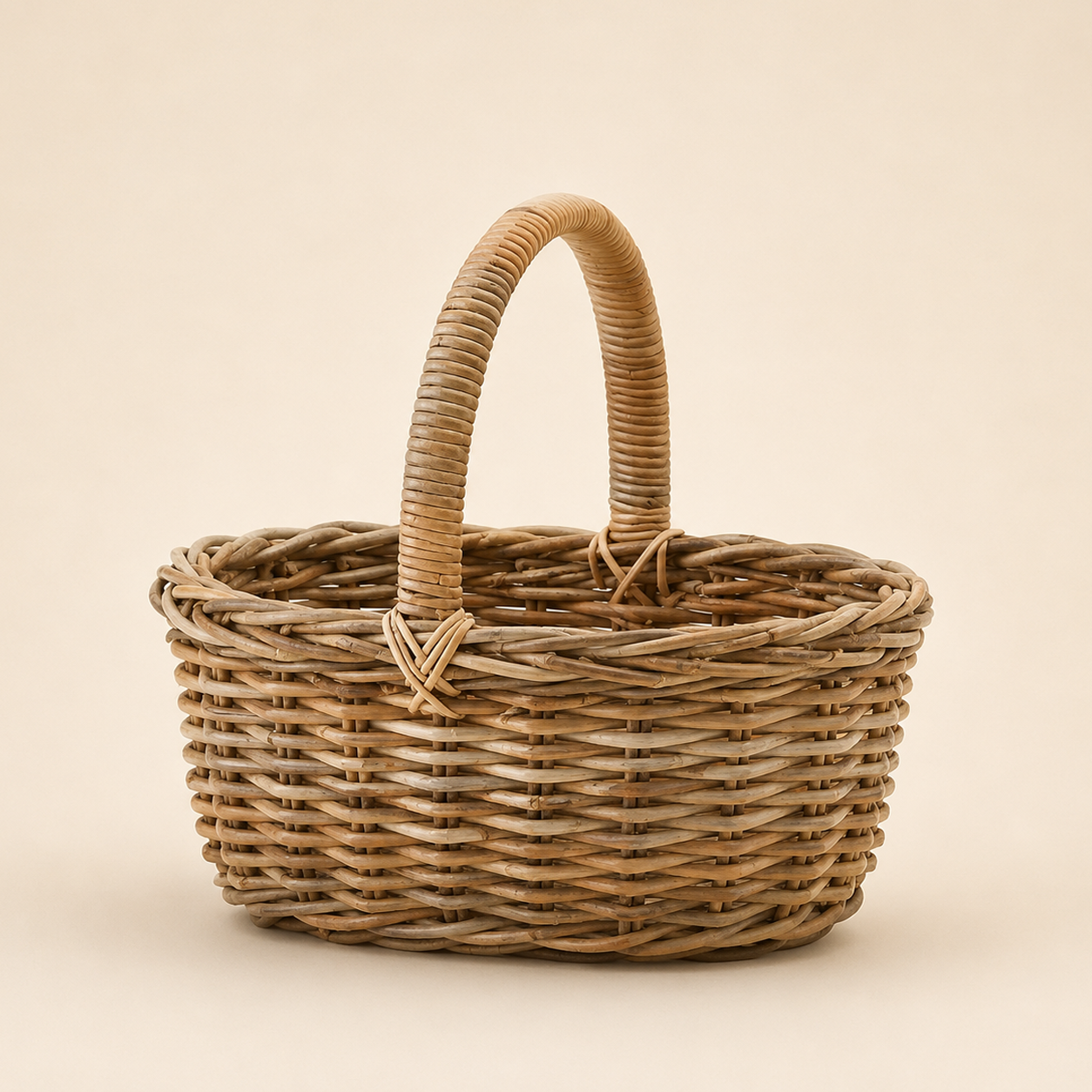 Cesto in Rattan con Manico – 46 x 36 x H 20 cm