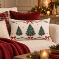 Cuscino Natalizio Rettangolare Beige con Alberi di Natale Verdi e Fiocchi Rossi 30 x 50 cm