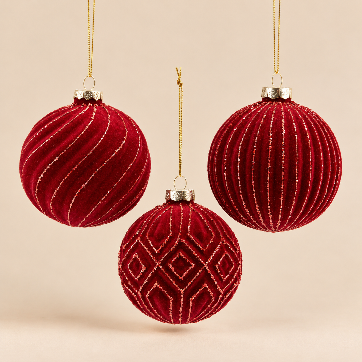 Sfera di Natale in Vetro Burgundy con Effetto Velluto e Glitter – Ø 10 cm