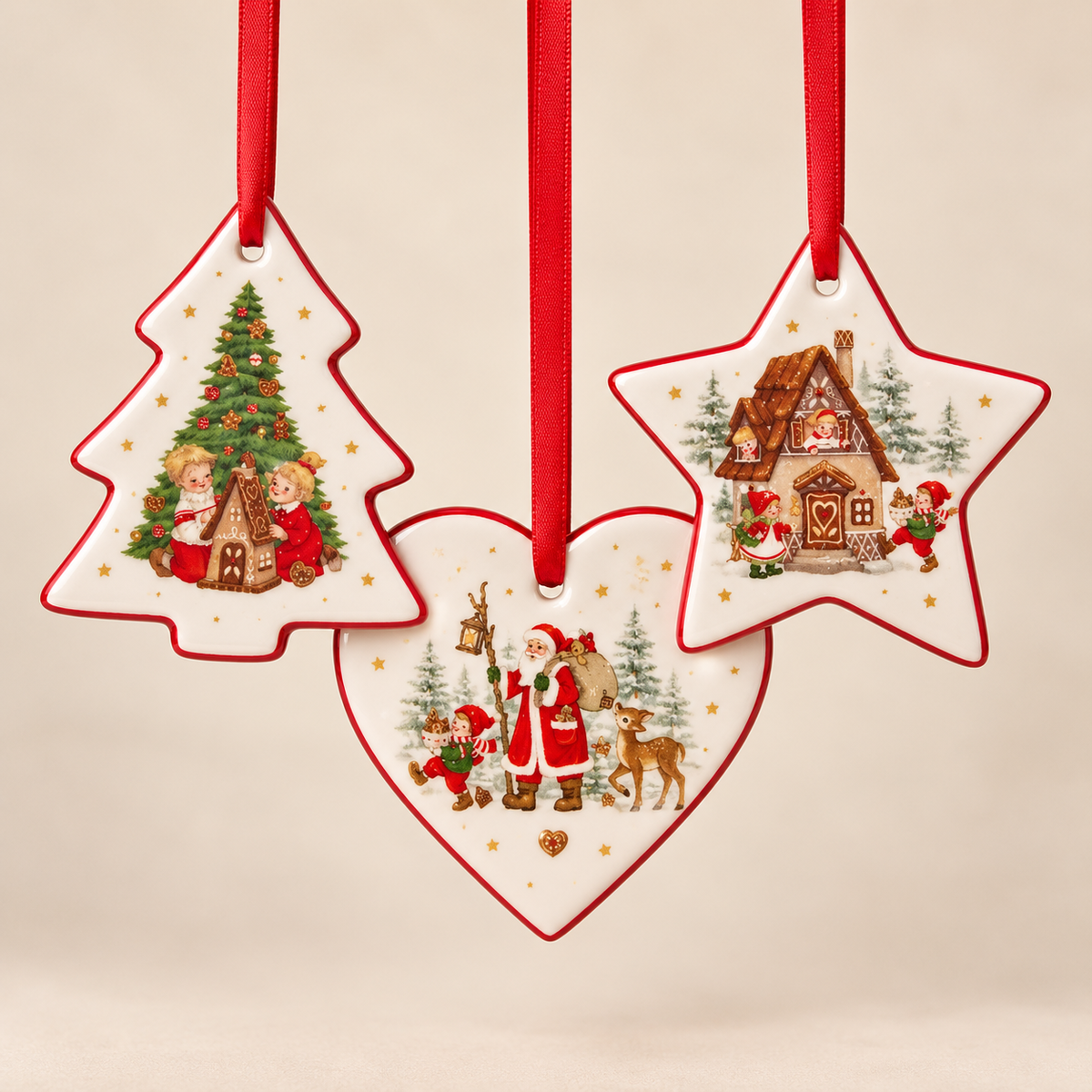 Set 3 Decorazioni Natalizie da Appendere in Ceramica con Babbo Natale, Albero e Casetta