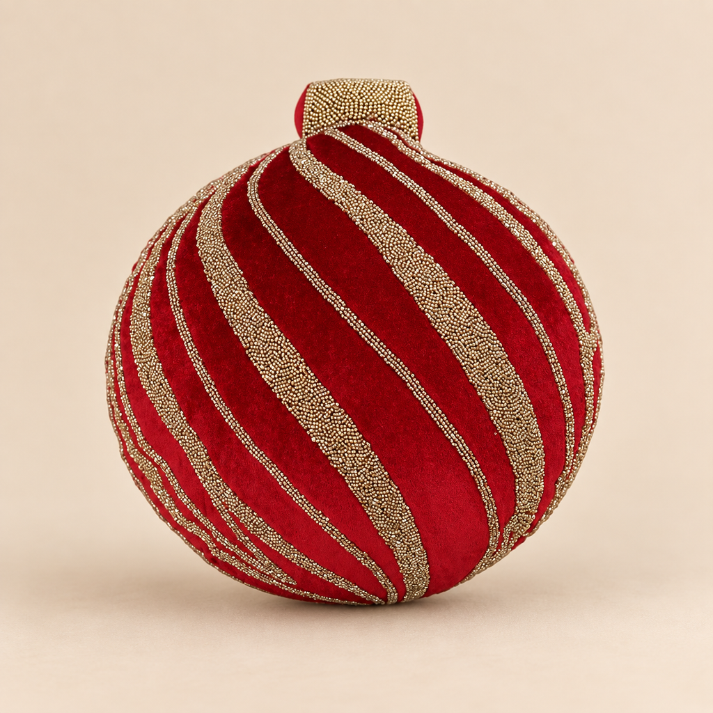 Cuscino Natalizio Sagomato Pallina Rosso e Oro 38 x 40 cm - Blanc Mariclò
