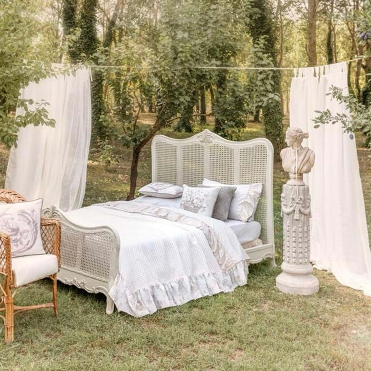 Trapunta matrimoniale “Fru Fru”