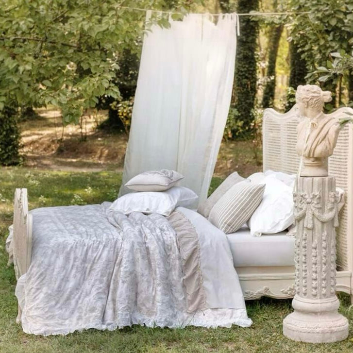 Trapunta matrimoniale “Fru Fru”