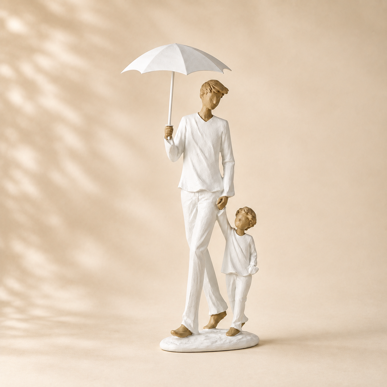 Decoro Papà e Bambino con Ombrello – H 38 cm
