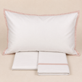 Completo Letto Matrimoniale Hellen – Raso di Puro Cotone 300 TC – Bianco Seta/Rosa Boho