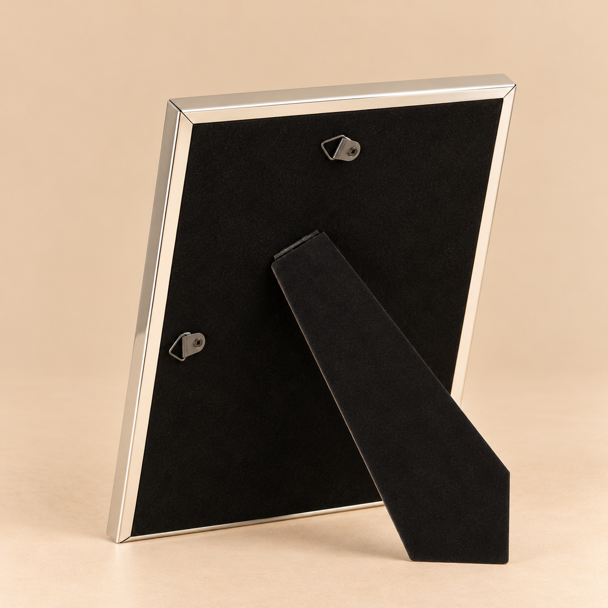 Portafoto TRACY Large in Acciaio Color Argento con Cornice Sottile – Foto 20 x 25 cm