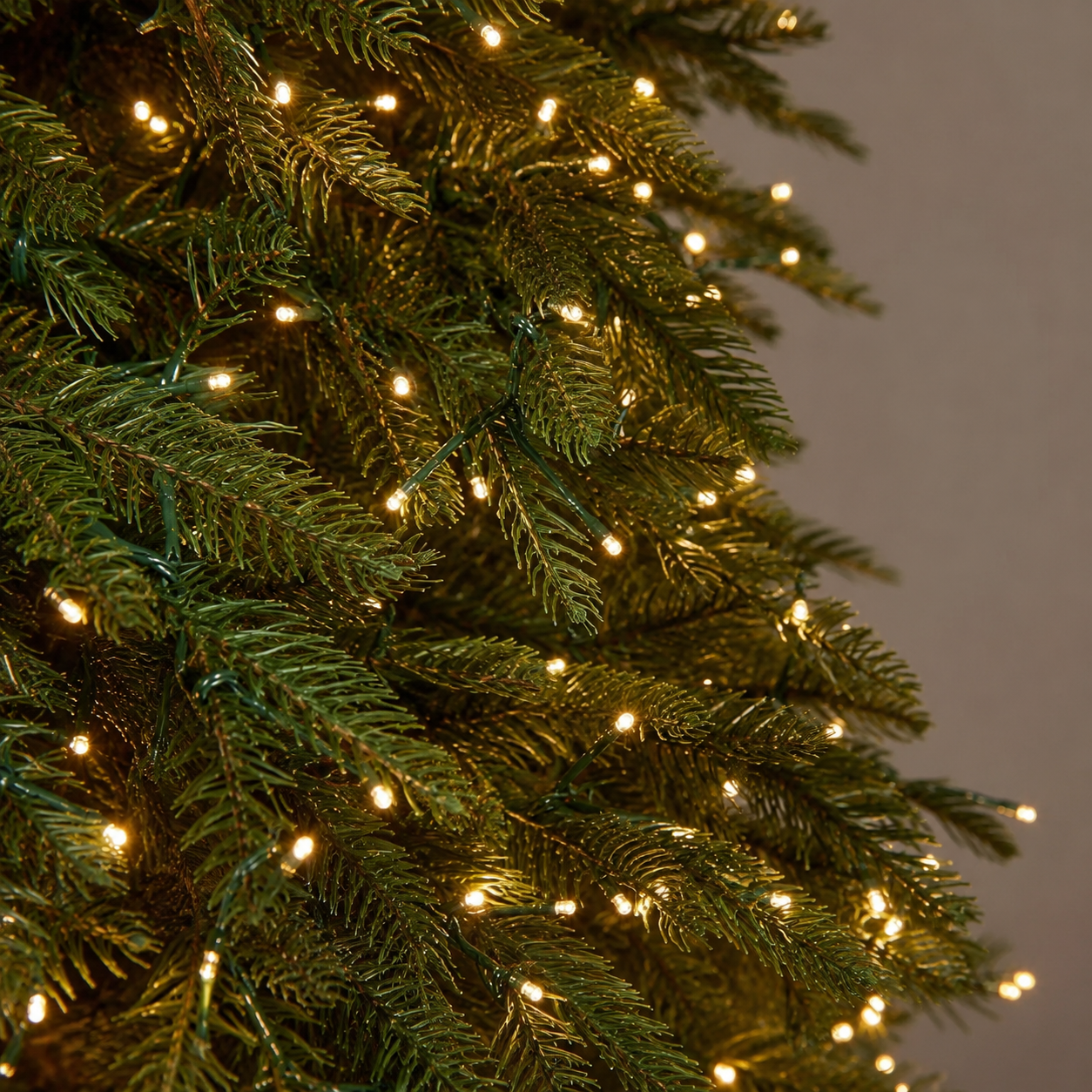 Albero di Natale Pino Spark EDG con led h.180cm