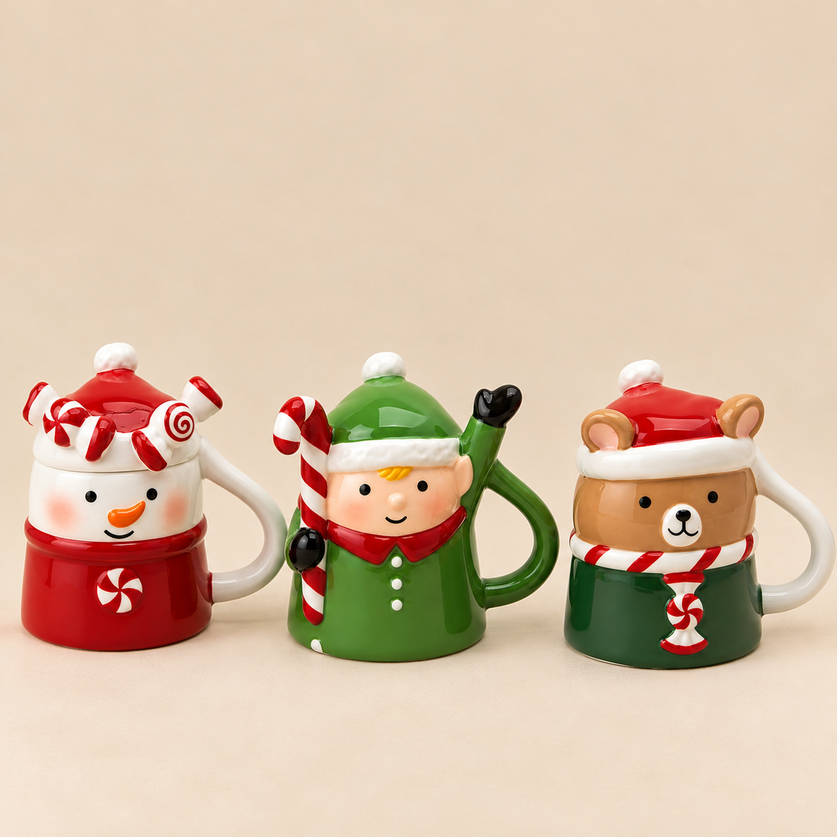 Tazzina Natalizia EDG in Ceramica con Coperchio – Renna, Babbo Natale e Pinguino Ø 6 x H 8 cm