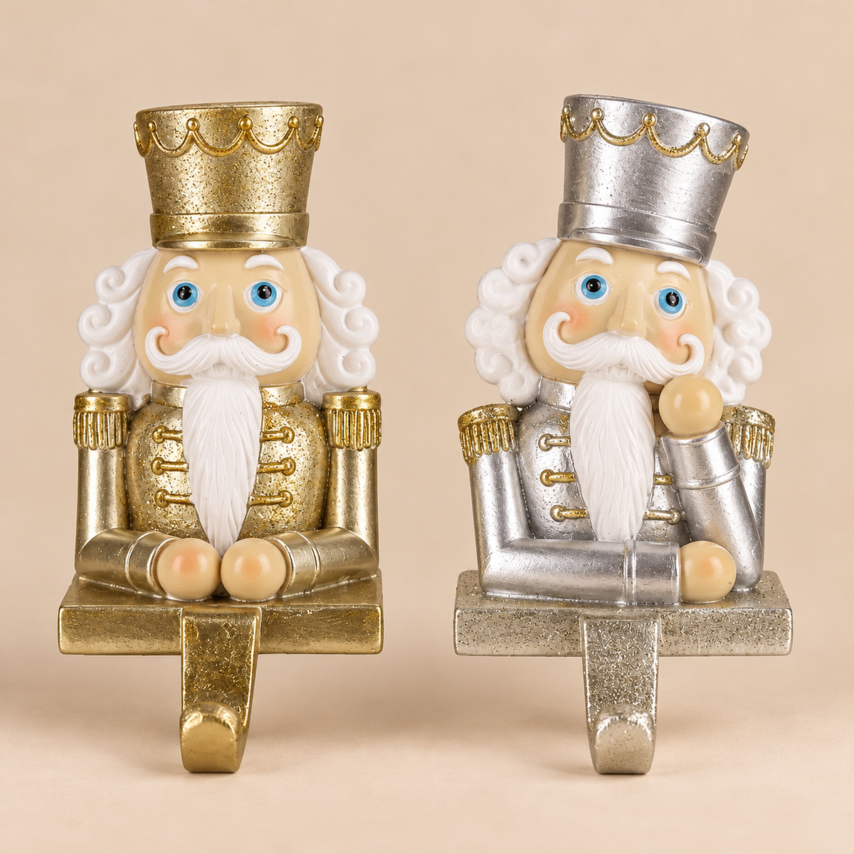 Set 2 Ganci per Calze Natalizie Schiaccianoci Oro e Argento con Dettagli Glitter H12 cm