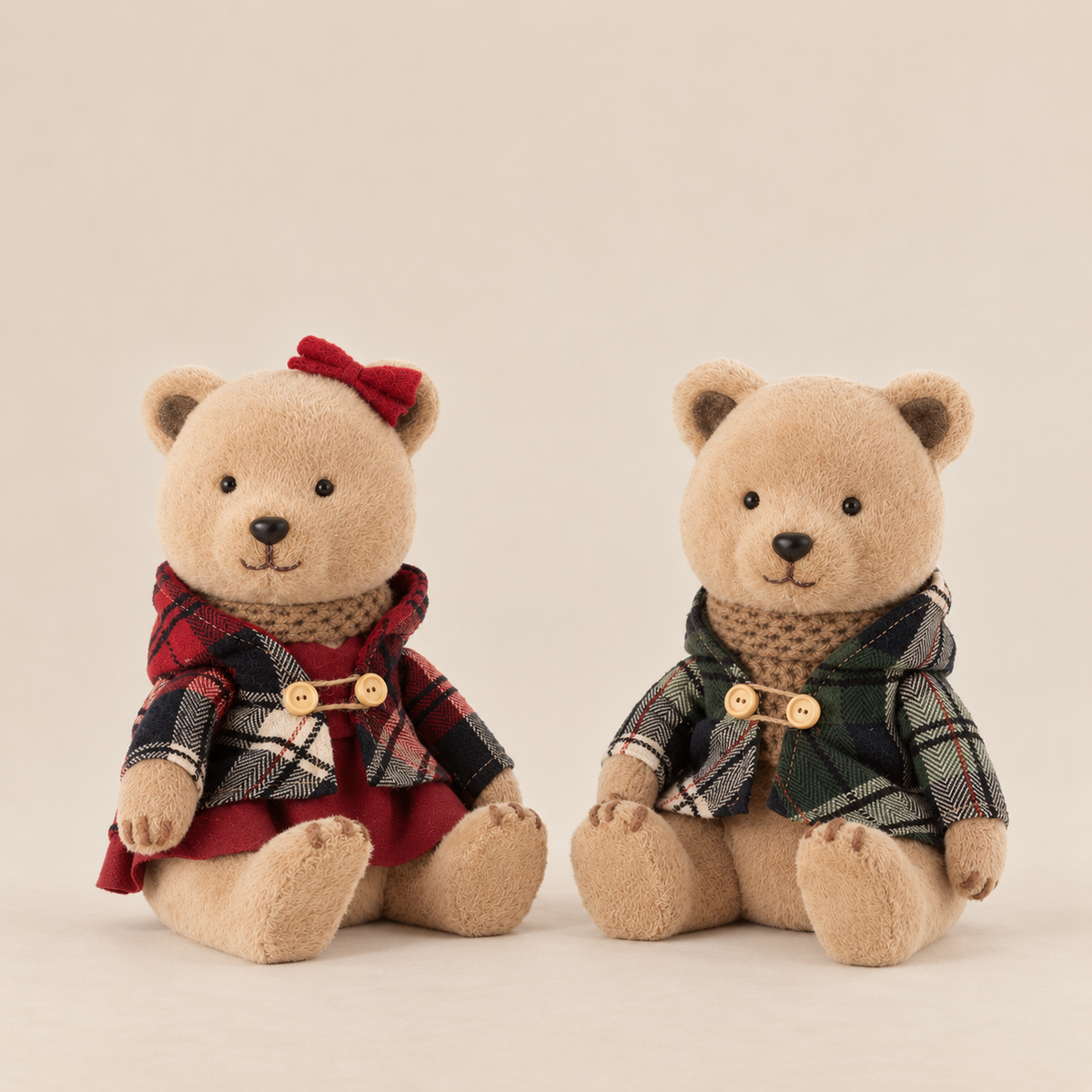 Orsetto Natalizio Seduto con Cappotto Tartan h.20cm