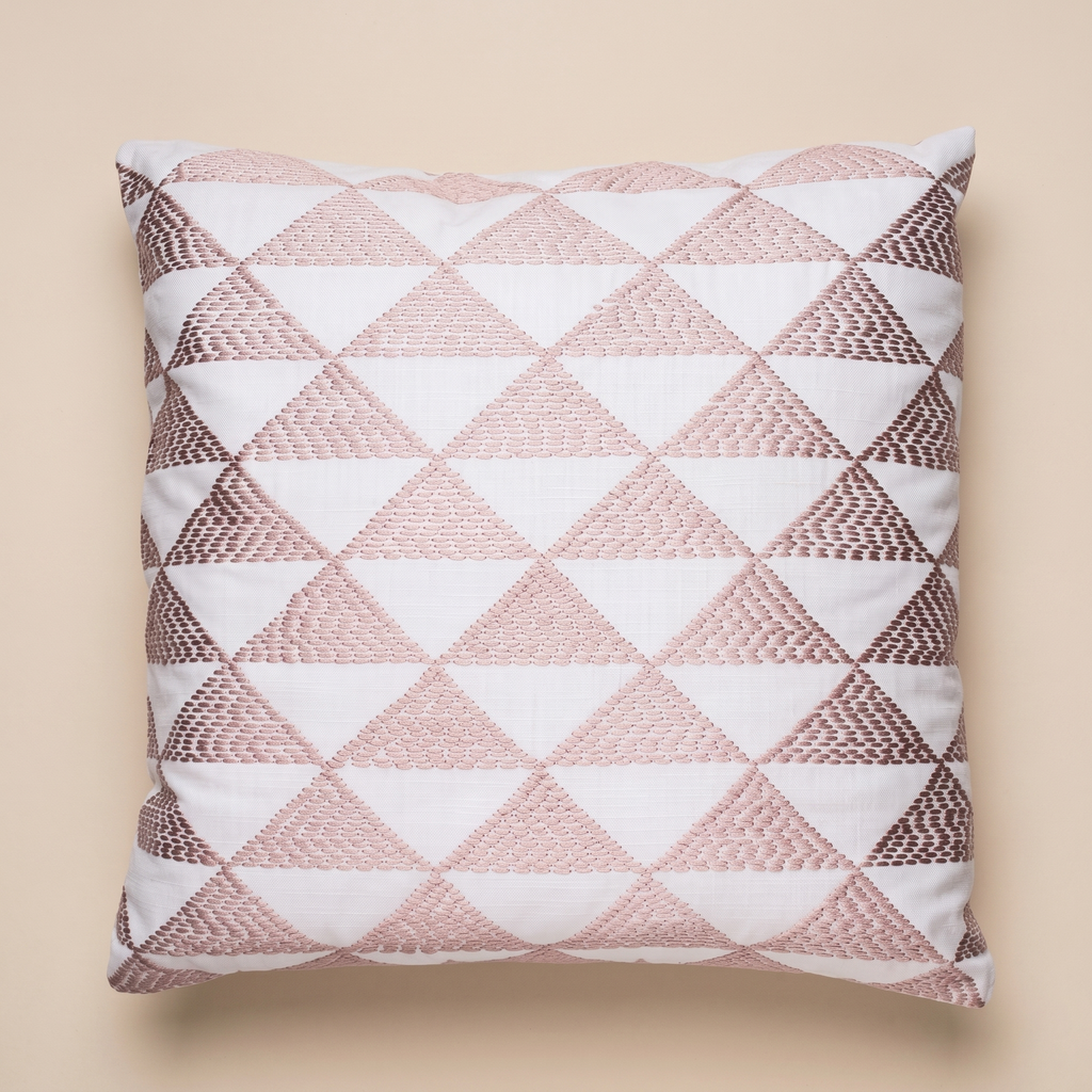 Cuscino Fashion rosa triangoli