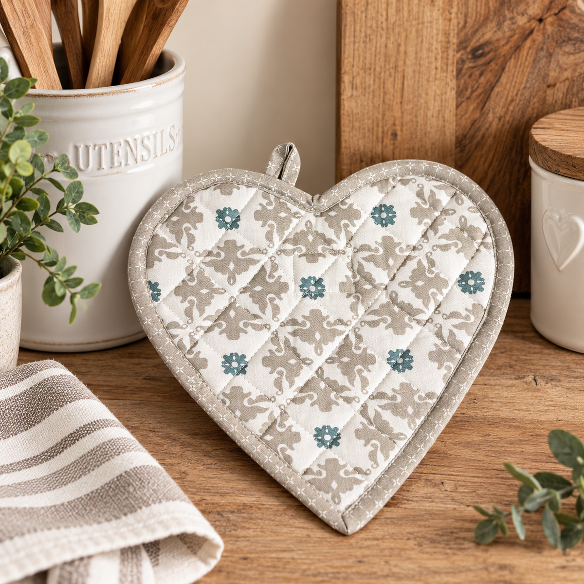 Presina a Cuore in Cotone Trapuntato 24 x 24 cm