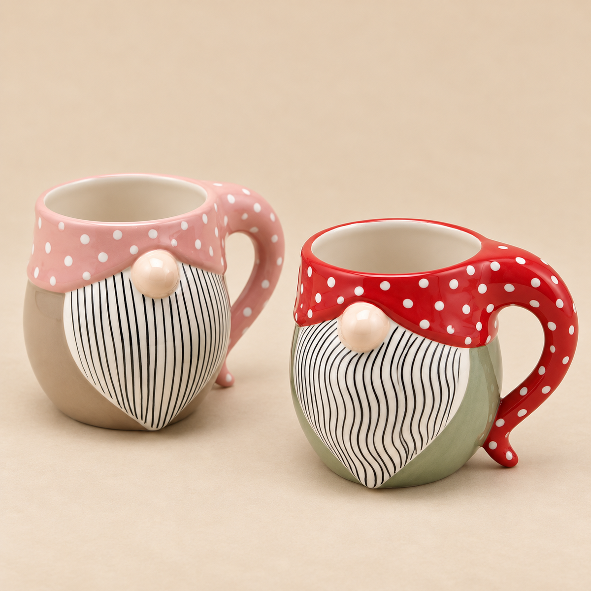 Tazza Natalizia EDG in Ceramica a Forma di Gnomo con Cappello a Pois