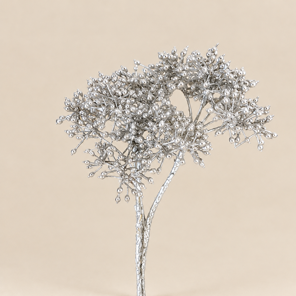 Ramo Decorativo Skimmia Chic Argento Metallizzato con Bacche 20cm