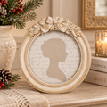 Cornice Portafoto Rotonda Beige con Fiocco e Agrifoglio Ø13 cm