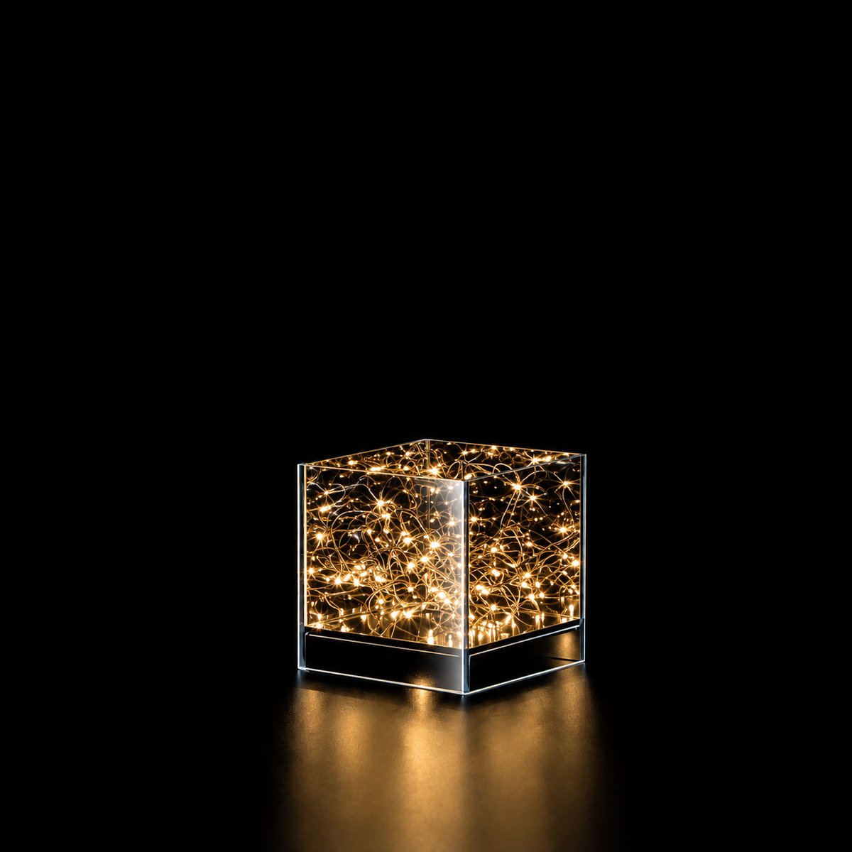 Teca Natalizia Luminosa EDG in Vetro con 30 LED a Luce Calda – Cubo Decorativo 12 x 12 x H 12 cm