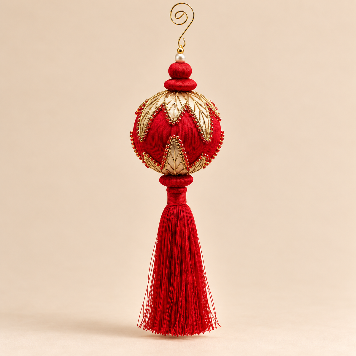 Sfera Natalizia EDG Rossa e Oro con Decorazioni Gioiello e Nappa Rossa Ø8xH28 cm