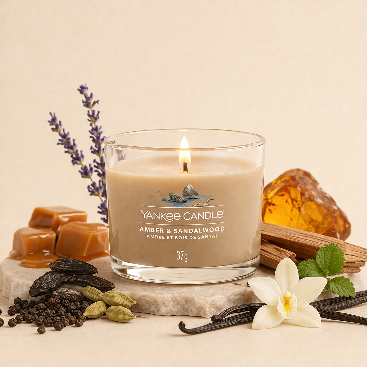 Yankee Candle candela mini Amber & Sandalwood
