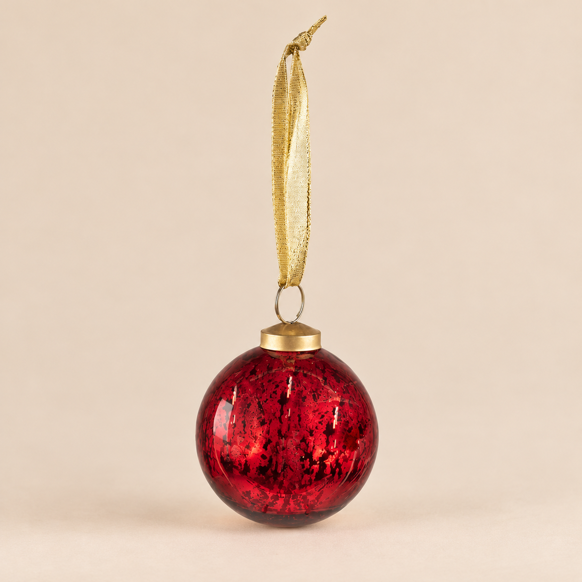 Sfera di Natale in Vetro Rosso Rubino Anticato con Effetto Craquelé e Nastro Dorato – Ø 10 cm