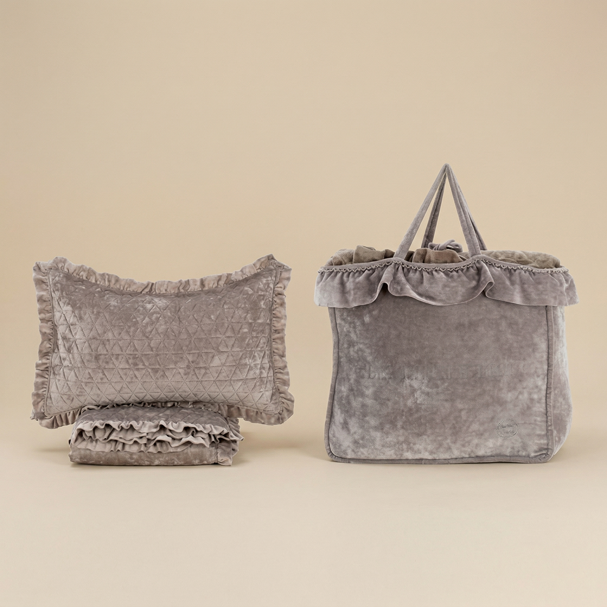 Set trapunta matrimoniale + copriguanciali Velluto all'arena beige