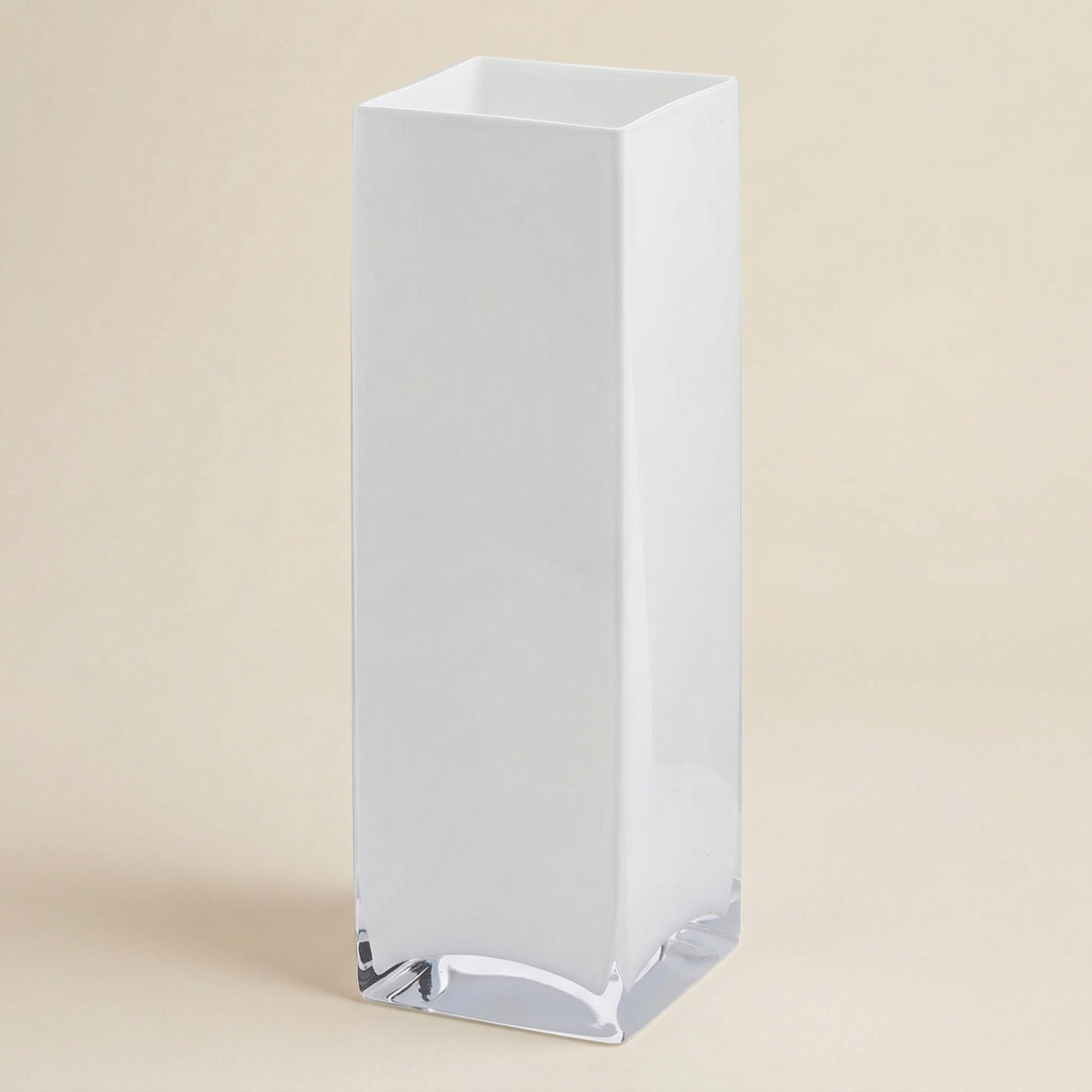 Vaso quadrato bianco h.42